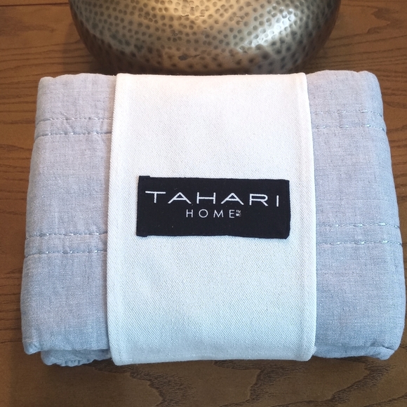 Tahari Home Other - Tahari Blue Chambray Quilted Pillow Sham Set (2)